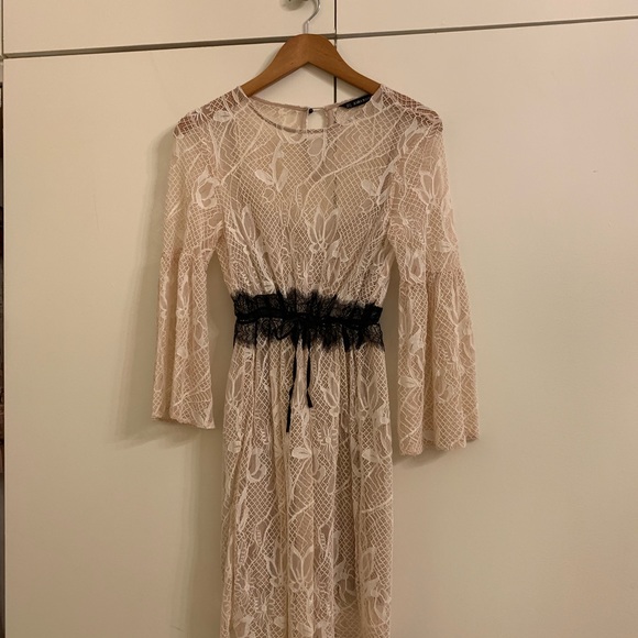 zara beige lace dress